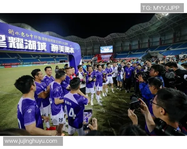 足球明星齐聚一堂共舞盛典展现激情与荣耀的精彩瞬间